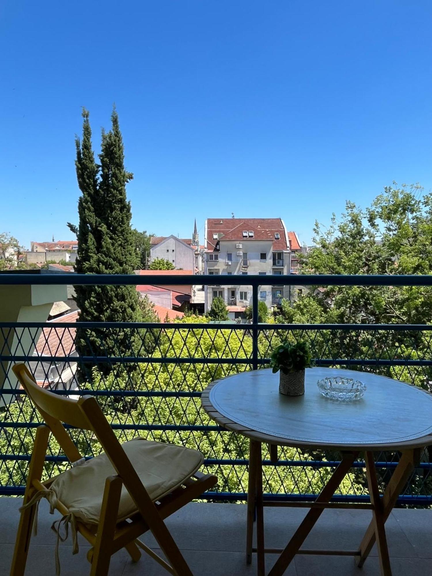 Apartment Vera With Free Garage Novi Sad Exterior photo